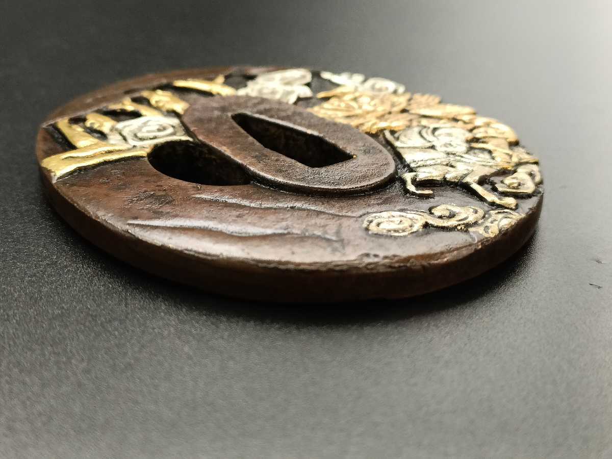 81567 日本刀装具 刀鍔 武将の図 銅地 細工 絵金銀 鍔 刀