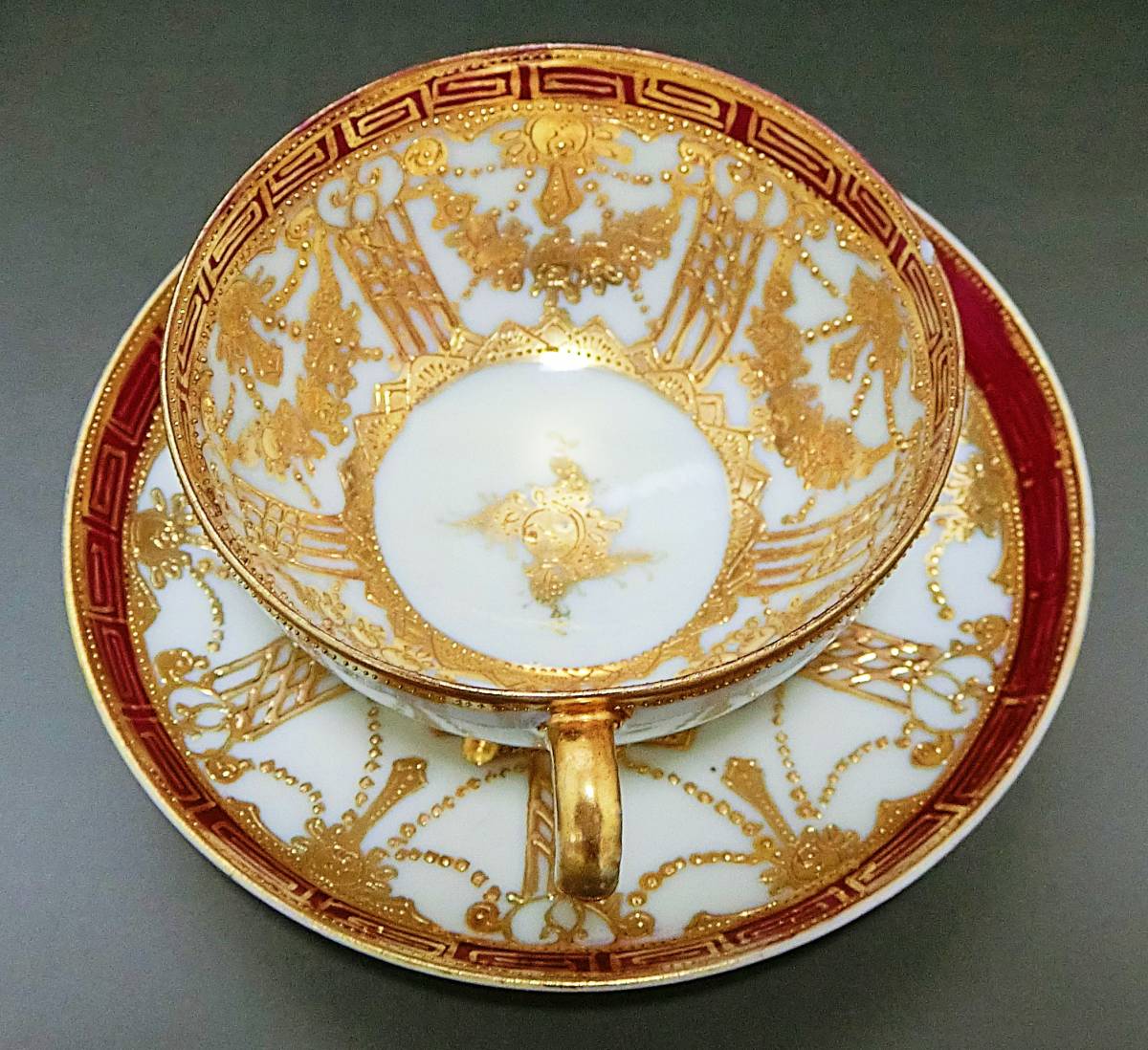 ⑤オールドノリタケ 金盛上ビーディング 三つ脚 カップ＆ソーサー