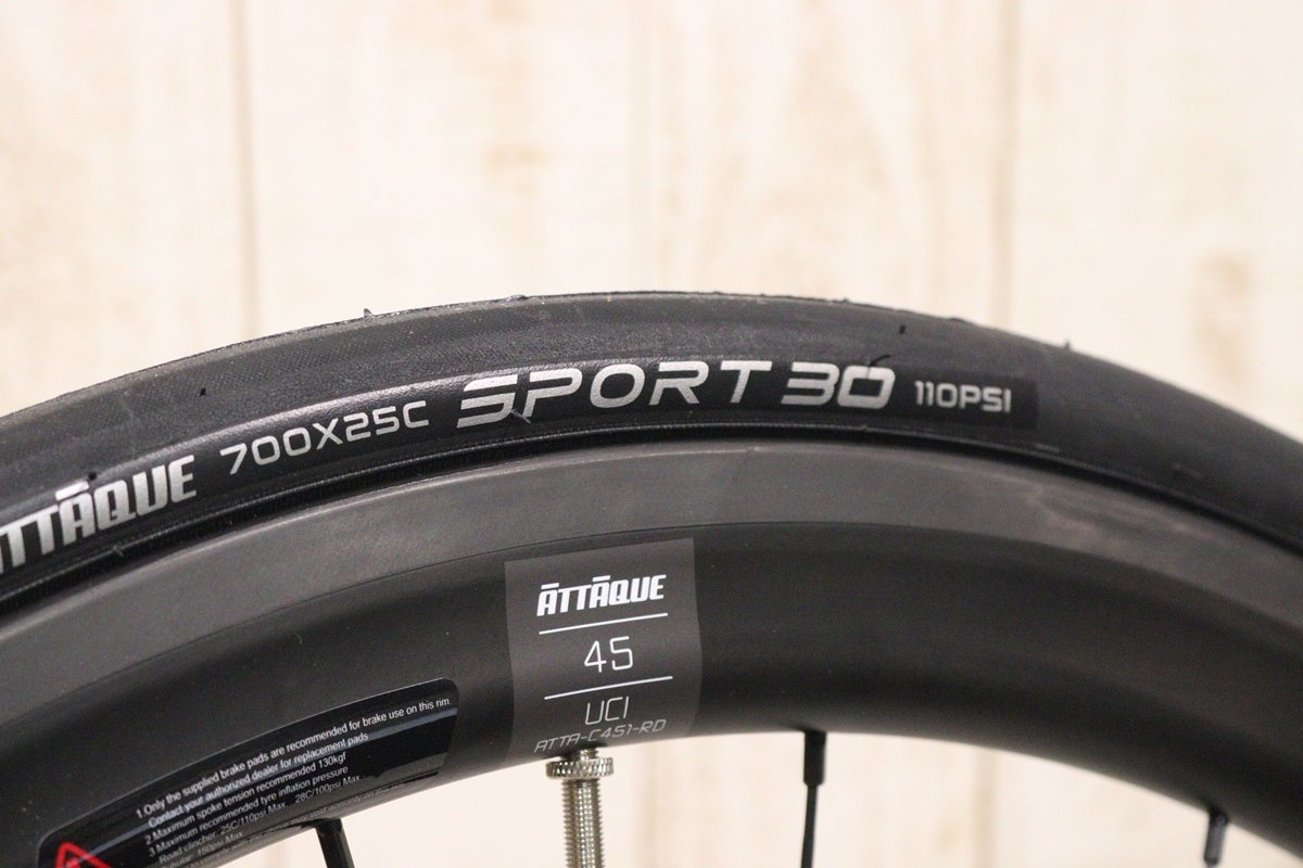 ○ATTAQUE アタッキ 45mm クリンチャー シマノフリー 11s対応 カーボン