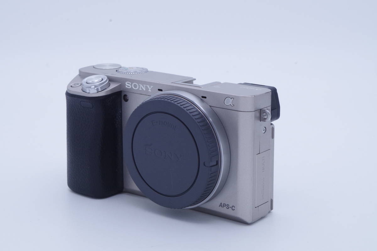 Sony ボディ ソニー シャッター回数5000回以下 α7III ミラー K984 com