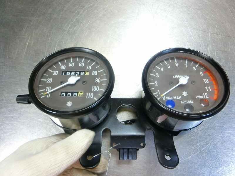 GS400X 純正メーターAssy、希少な美品、マイル表示☆GS400、A633