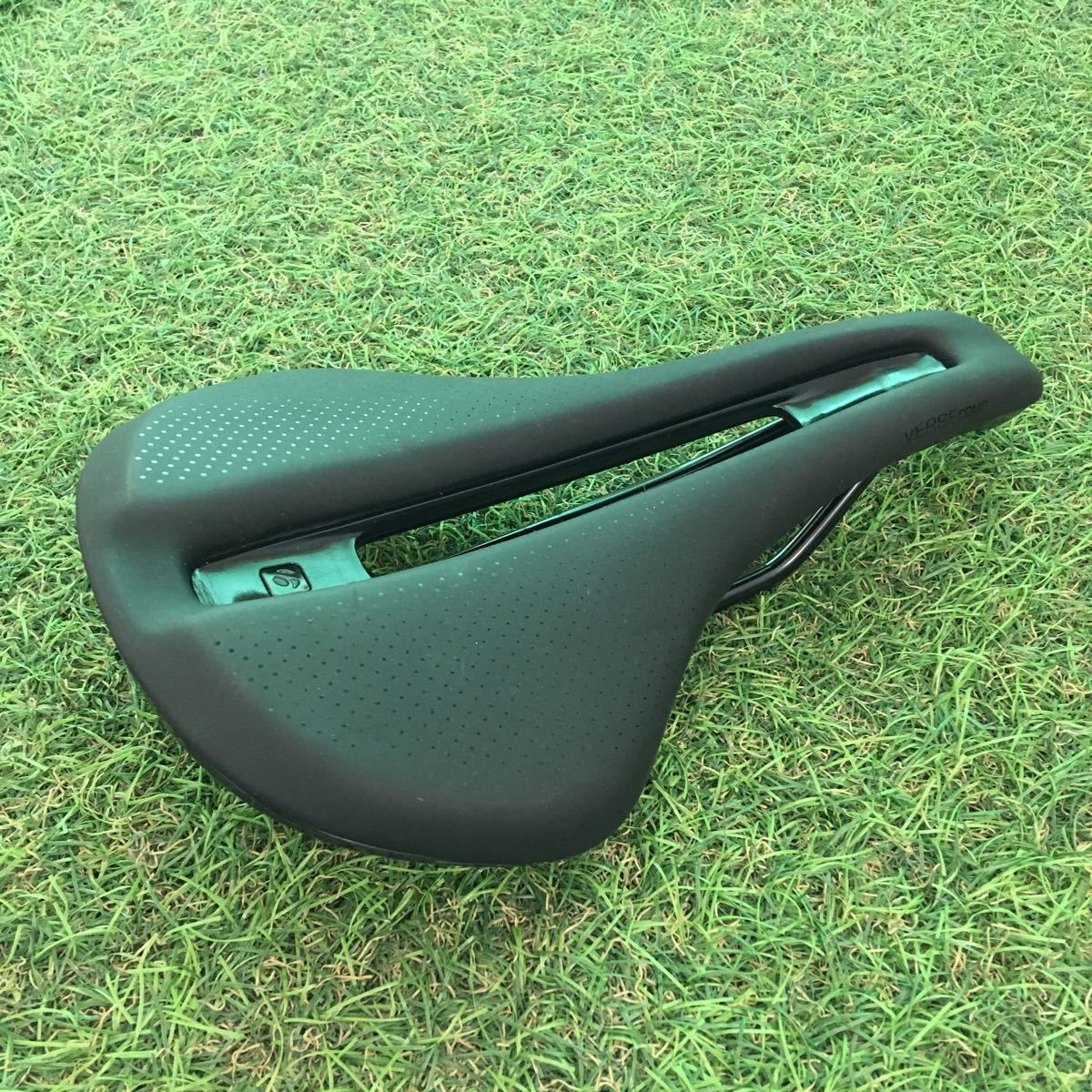 Verse サドル Bontrager Bike 135mm バース BD010 BONTRAGER