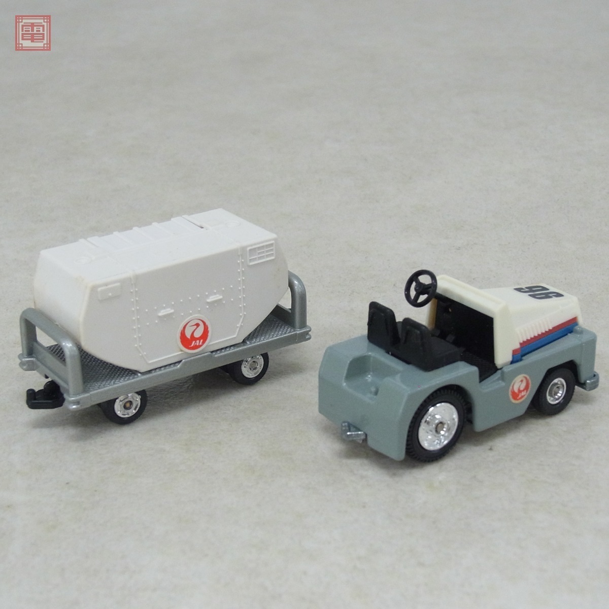 黒箱トミカ96 トミカ 日本製 No.96 日本航空 コンテナ牽引車/No.100