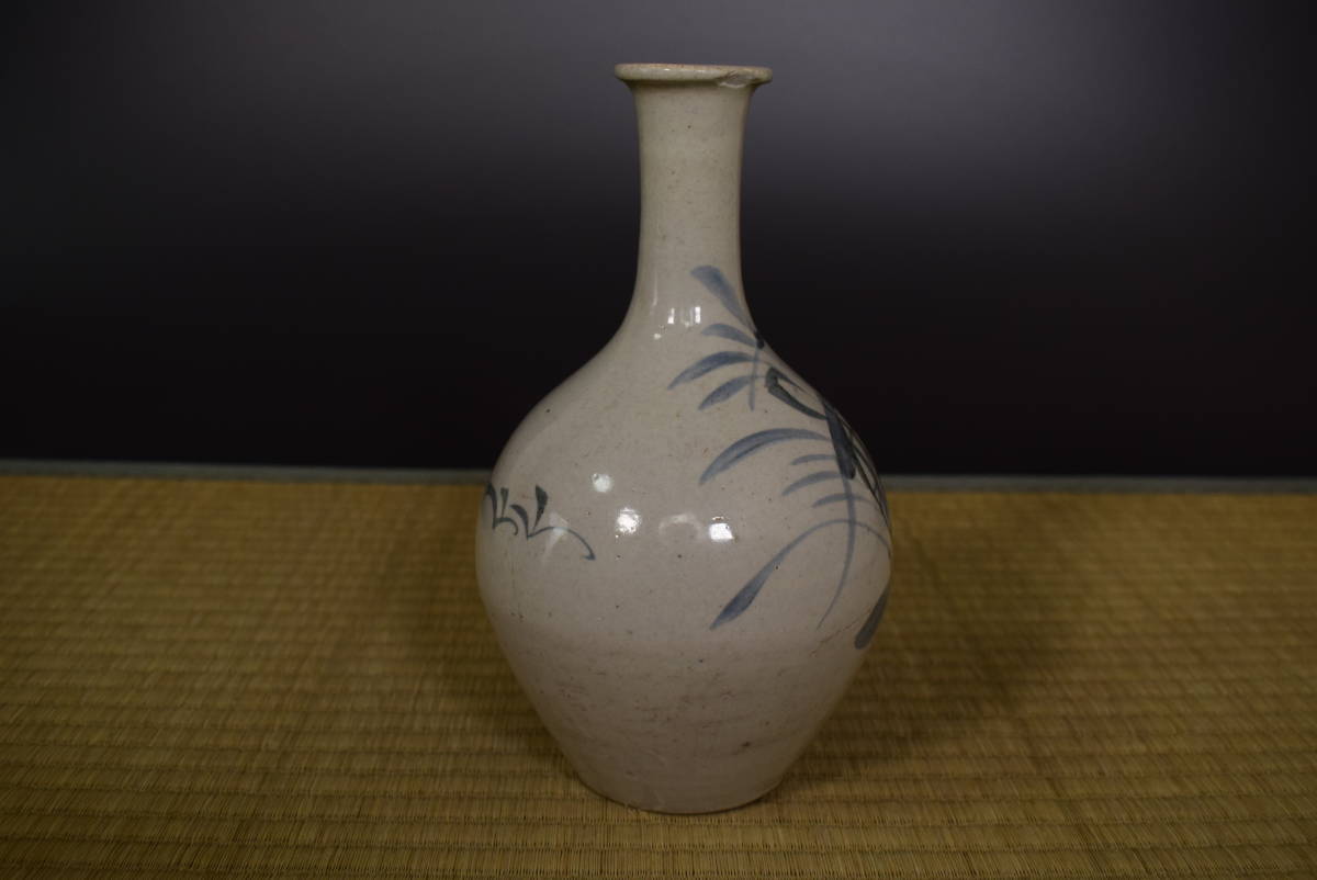 和】(4433) 古美術収集家買出品 江戸 古伊万里 染付草文徳利 