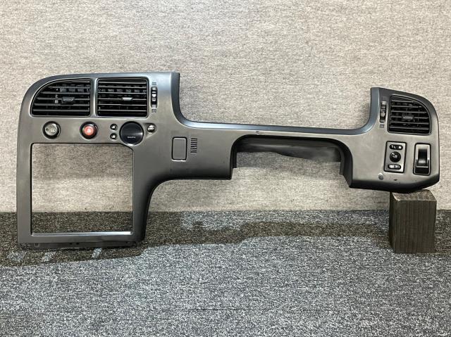  スカイライン E-ECR33 2ドア 純正 センターパネル レア R33/ER33/ENR33/HR33/インストルメントパネル/インパネ/内装(日産用)｜売買されたオークション情報、yahooの商品情報をアーカイブ公開 - オーク 日産用