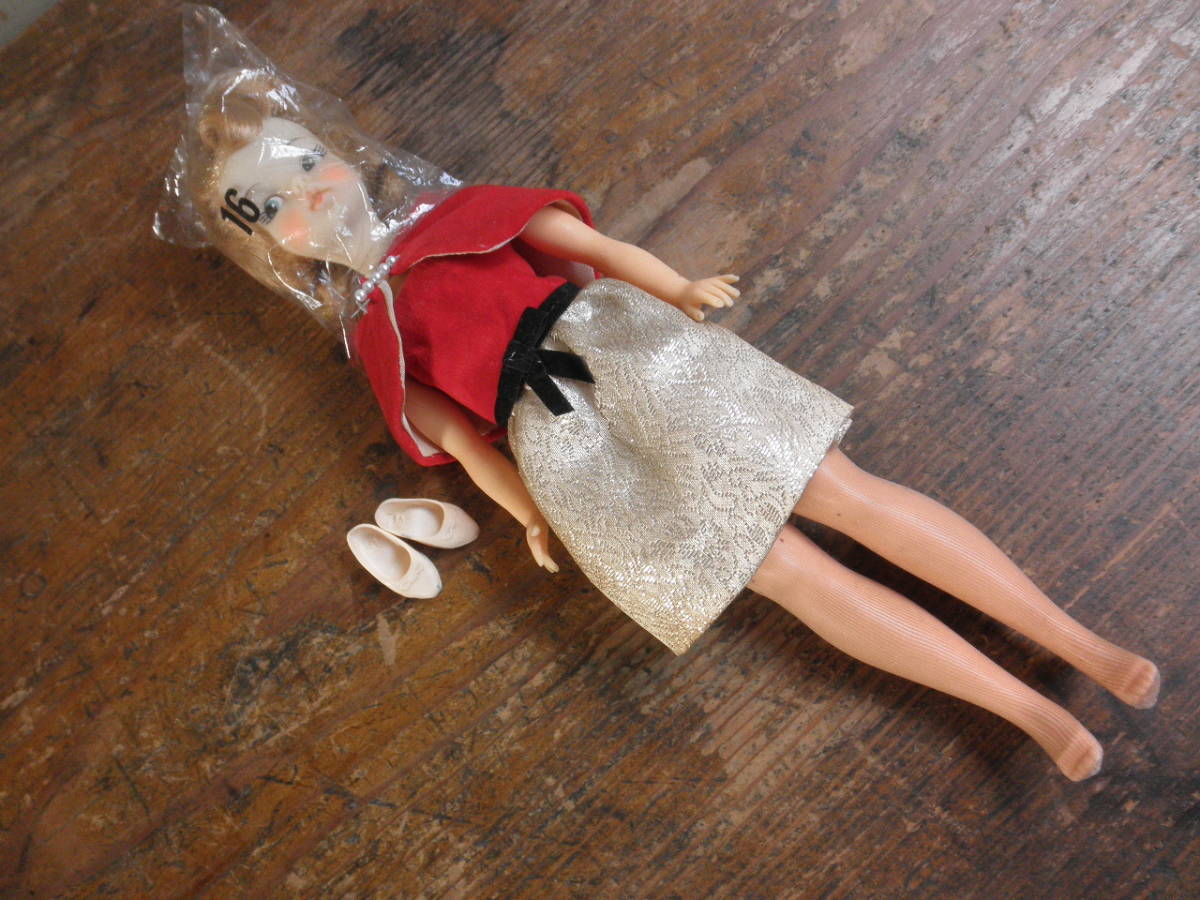 当時物 タミーちゃん人形 美品 洋服 靴 ネックレス フィギュア 着せ  