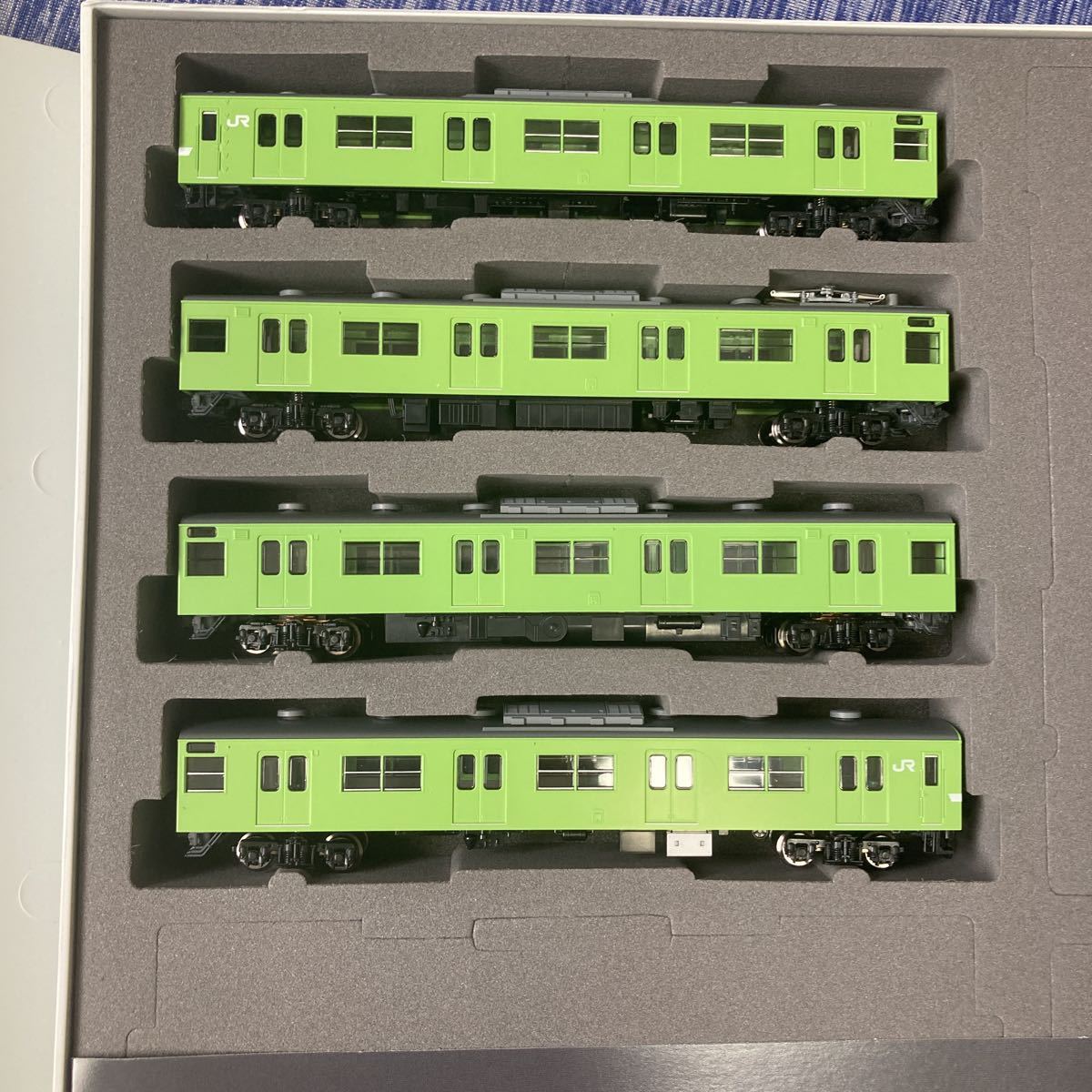 tomix 103系通勤電車　（JR西日本仕様・混成編成・ウグイス）セット JR 103系通勤電車(JR西日本仕様・黒サッシ・ウグイス)基本セット｜製品