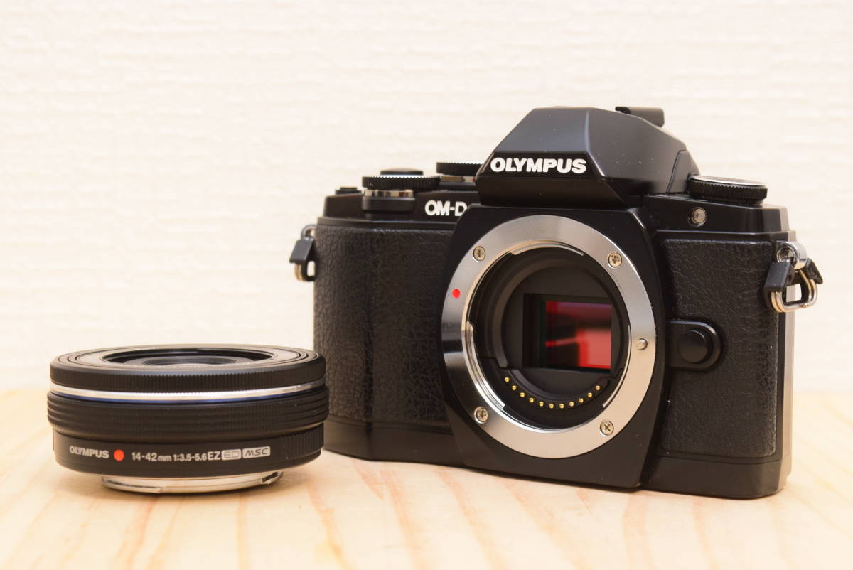 E-M10 OM-D IV Mark Olympus EZ - Kit Black 14-42 オリンパス 価格