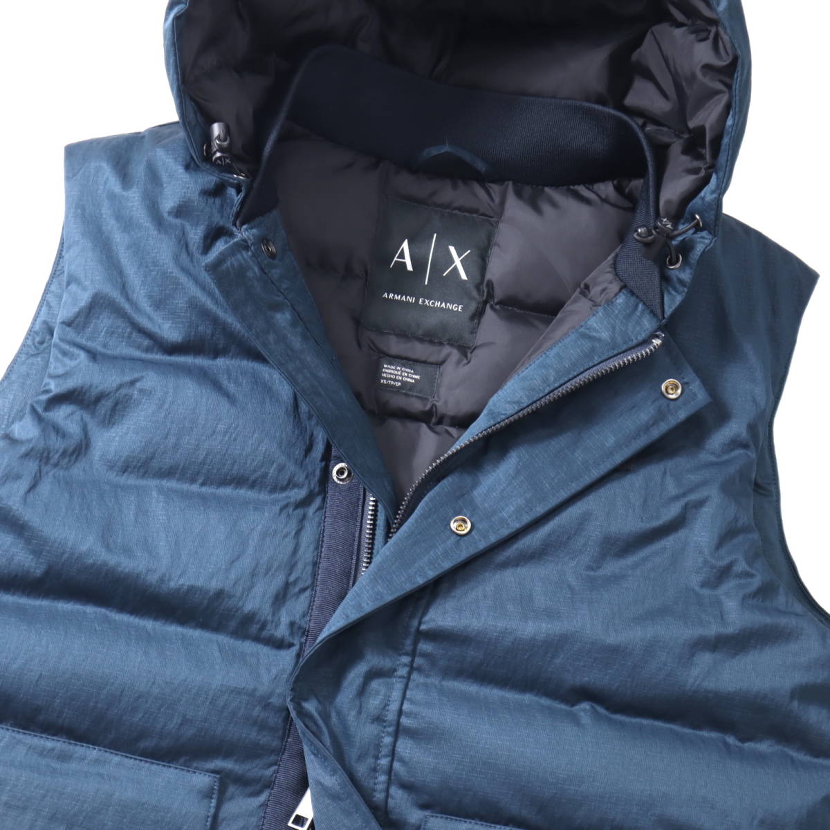 D01 未使用に近い アルマーニエクスチェンジ Armani Exchange フード 
