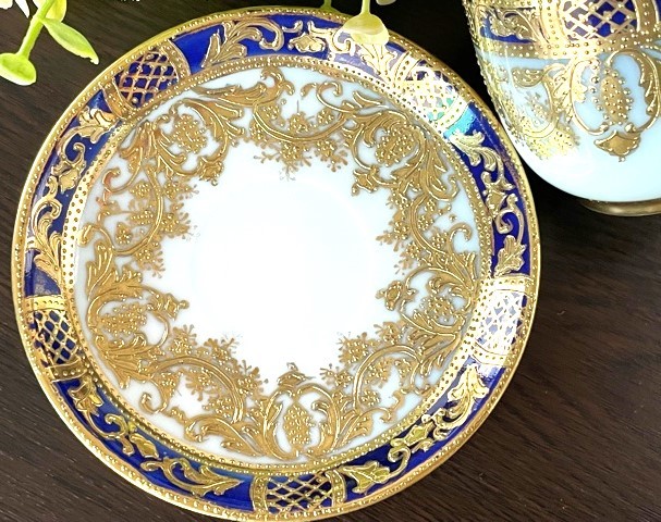 オールドノリタケ 吹暈 メイプル刻印 初期作品 金盛上 白釉盛上 薔薇絵