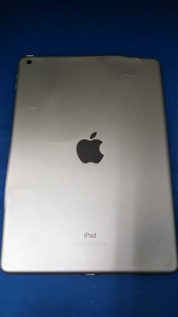 Apple iPad シルバー 本体　A1822 動作未確認 JS430 iPad 第5世代 A1822 apple タブレット アップル 動作未確認 現状