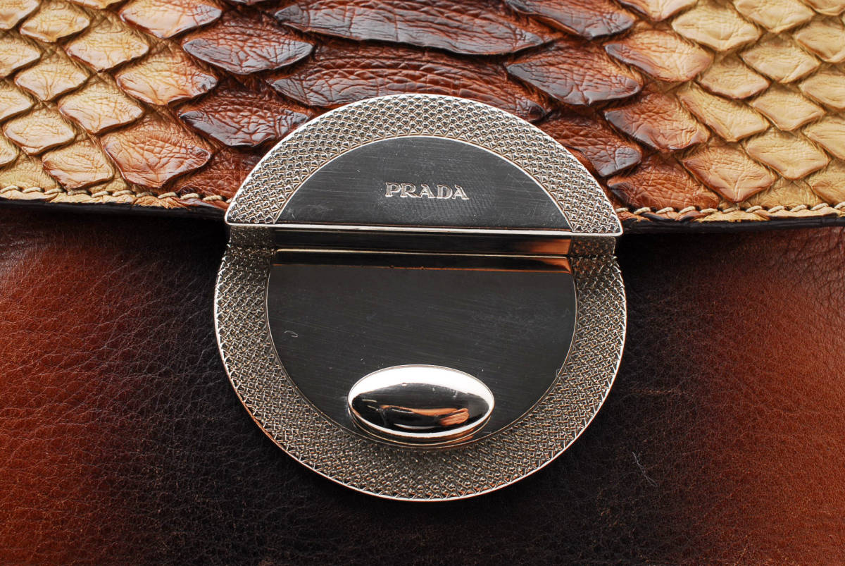 1円スタート】美品 PRADA プラダ パイソン レザー チェーンショルダー 