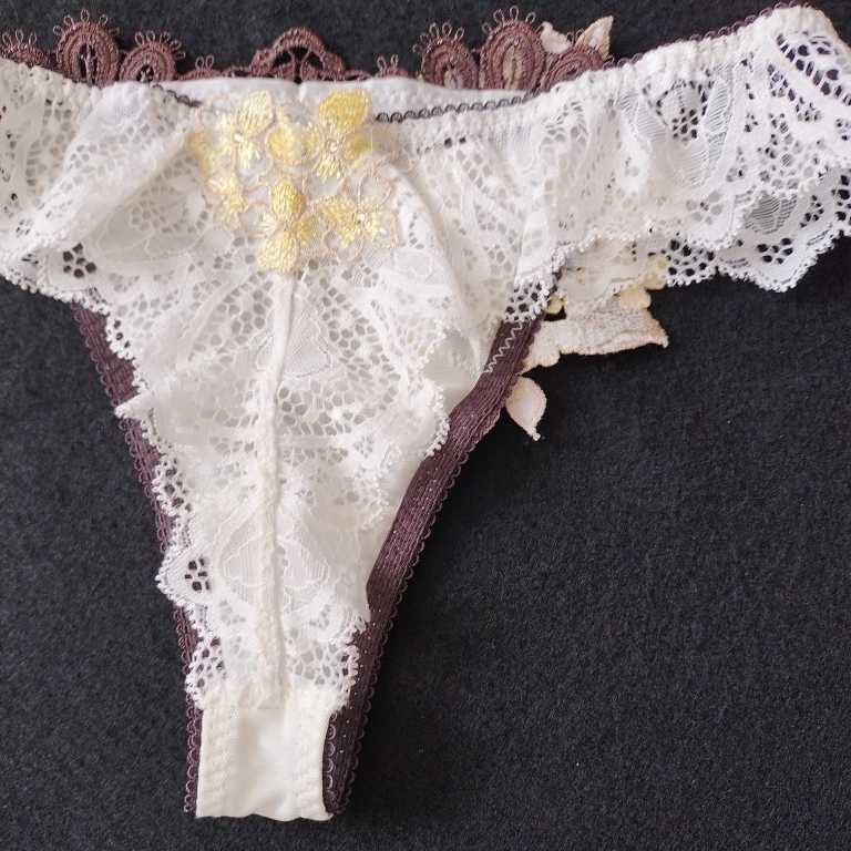 サルート 49 ソング単品 M WACOAL 補正下着 タグなし 未使用