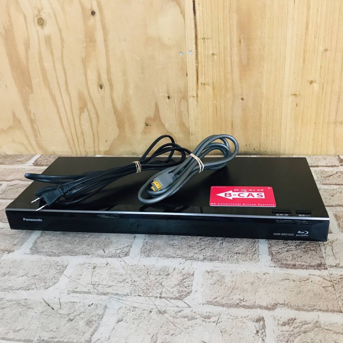 【数量限定，SALE】 [9-440]Panasonic パナソニック ブルーレイディスクレコーダー DMR-BRZ1020 2017年製　リモコン欠品/B-CASカード/HDMI付き
