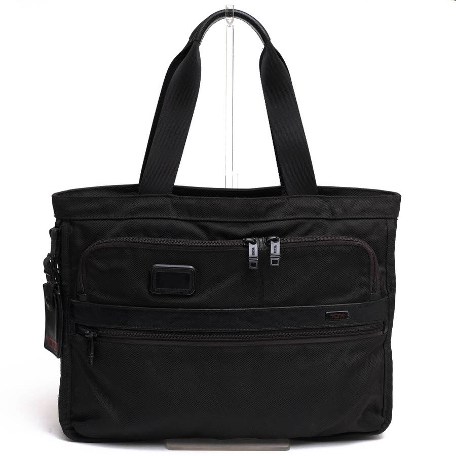 美品 TUMI East West Tote ブラック Essential Medium East West Tote | Tumi - Special Markets