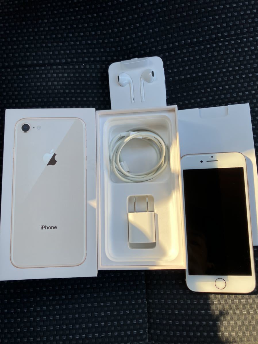 SIMフリー 64GB iPhone8 香港版SIMフリーiPhone8 美品Apple SIMロック 