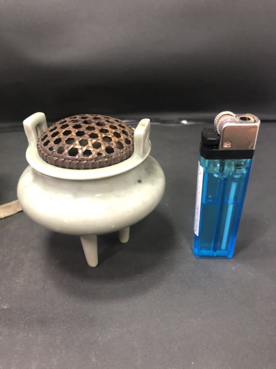V2127 中国陶器 青磁瓜形耳付三つ足香炉 径約14.5cm×高さ約10.5cm 香爐