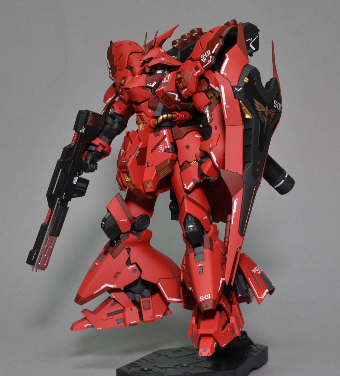 RGサザビー塗装完成品 プラモデル 完成品 RG サザビー 1/144 塗装 完成