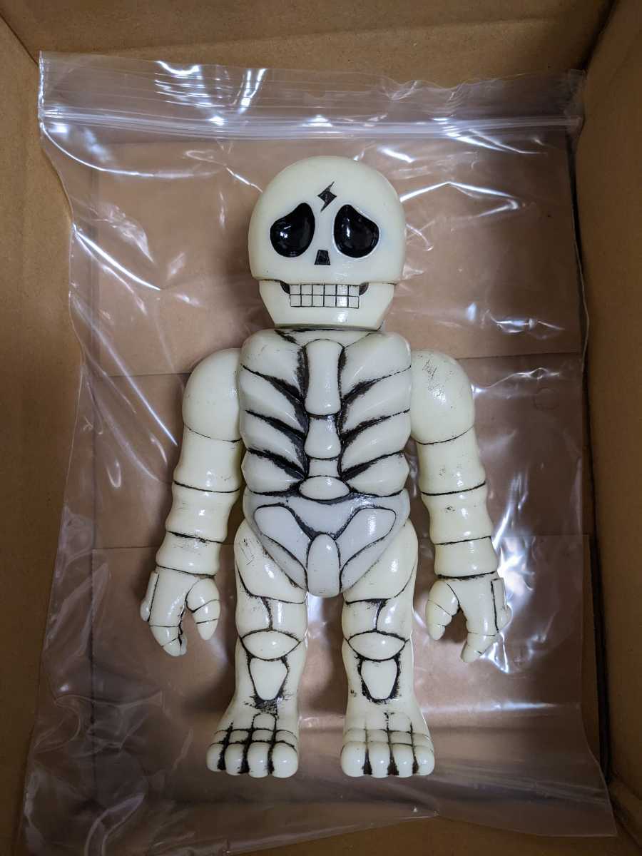 リアルヘッド ドクロマニヨン 蓄光 GID realhead 真頭玩具