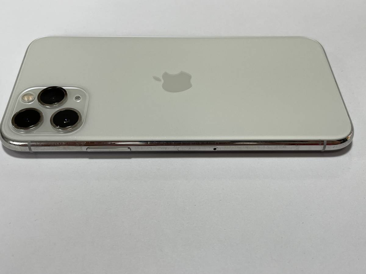 ◇iPhone 11 Pro 256GB SIMフリー シルバー 中古美品 MWC2J/A iOS16.0 白