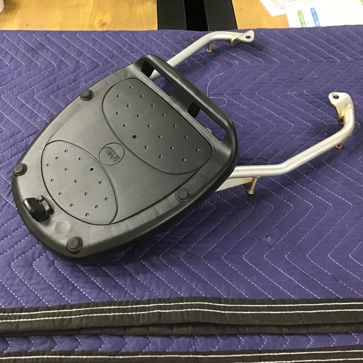 【本物保証，得価】 SL230 MD33-1400〜外し リアキャリア ベース付き(その他)｜売買されたオークション情報、yahooの商品情報をアーカイブ公開 - オークファン その他