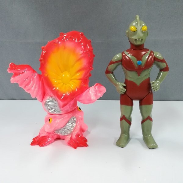 mP467a [人気] M1号 大怪獣対決セット ウルトラマン グリーンモンス 