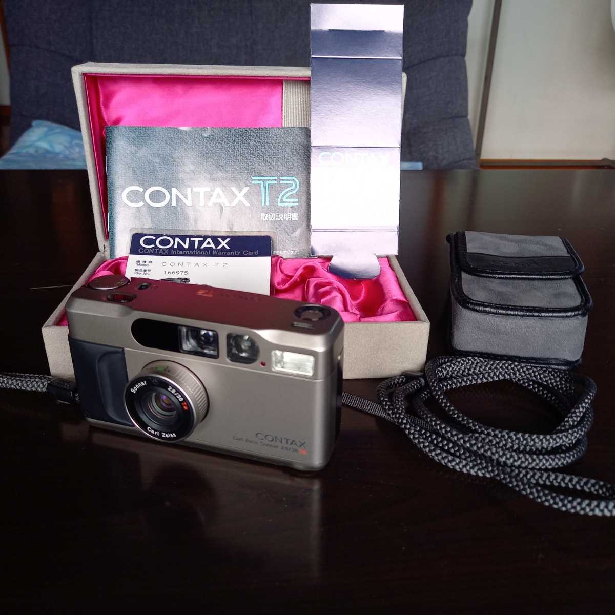 CONTAX T2 Contax T2 the T2, test: Coley