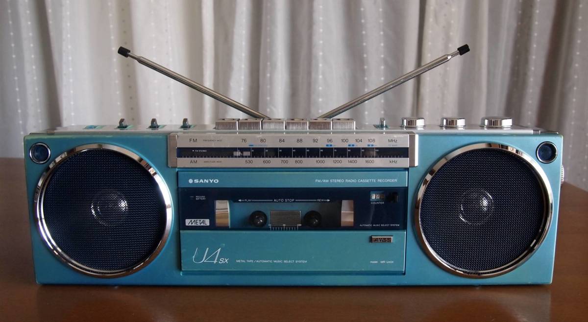 昭和レトロ　SANYO ラジカセ MR-U4SX　ラジオのみ動作 昭和レトロ SANYO ラジカセ MR-U4SX ラジオのみ動作 SANYOサンヨー