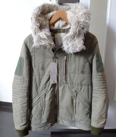 新作登場，大人気アンダーカバー UNDERCOVER 10AW Avakareta Life期 ボア アーミーブルゾン カーキ 2 タグ付き jonio着(その他)｜売買されたオークション情報、yahooの商品情報をアーカイブ公開 - オークファン 男性用
