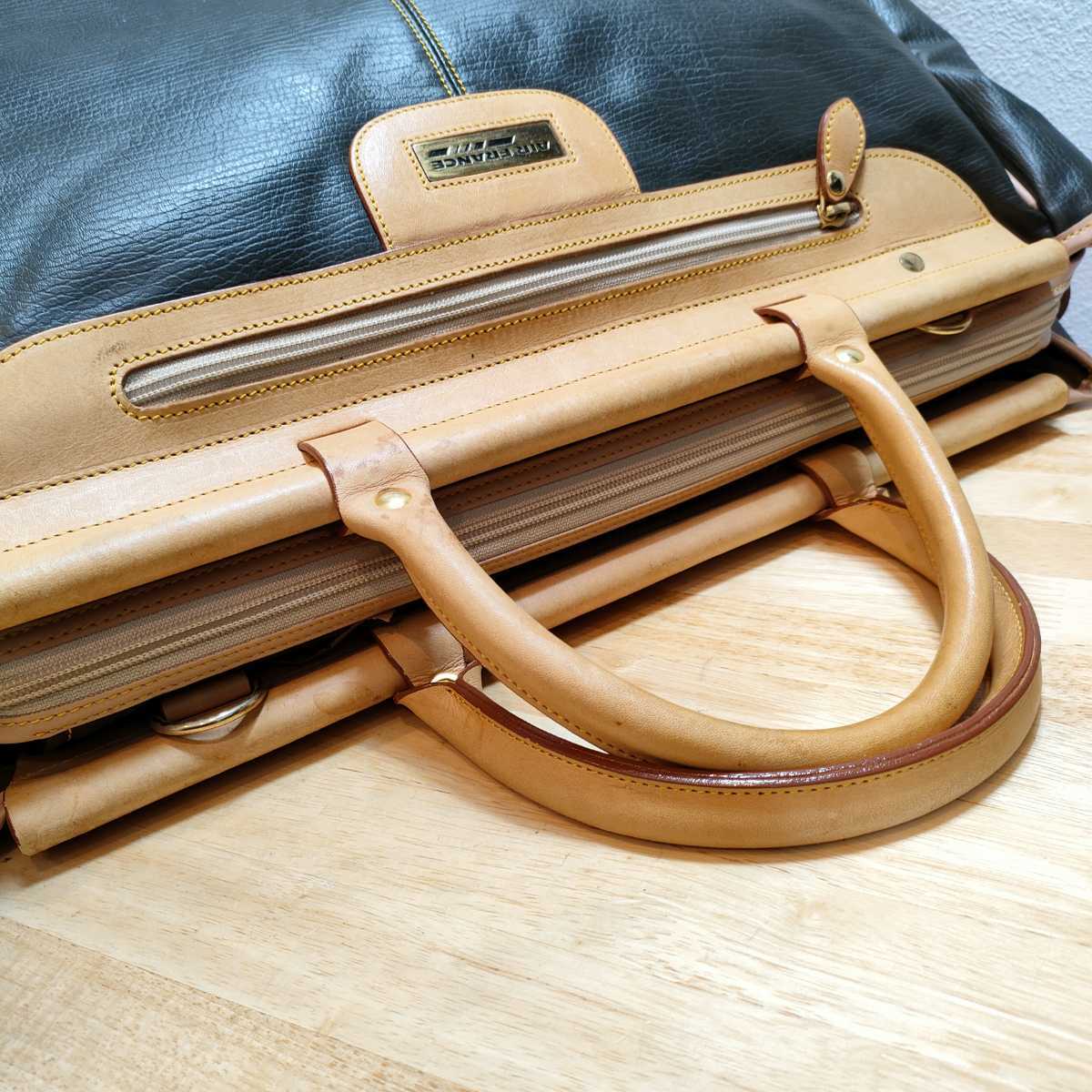 エールフランス FRANCE AIR 海馬ロゴ | 希少品 長財布 がま口 Air France &frasl; エール・フランス パスポート レイモン・サヴィニャック : エールフランス航空ビジネスクラスHIS