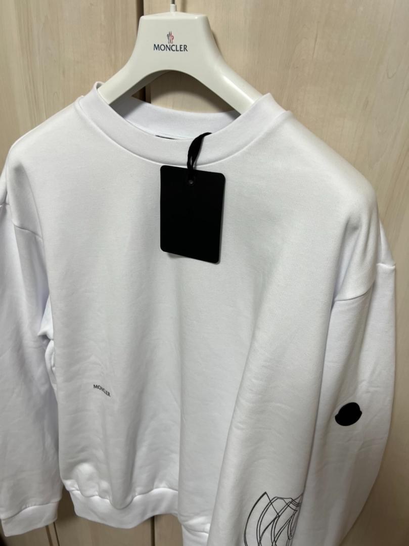 定価8万円☆新品未使用タグ付き☆本物保証！ MONCLER グラフィックロゴバックプリント スウェット XLサイズ　ホワイト　完売品　トレーナー MONCLER -最高級 2026年最新Yahoo!オークション Cropped sweatshirt MONCLERのフリマアイテム一覧