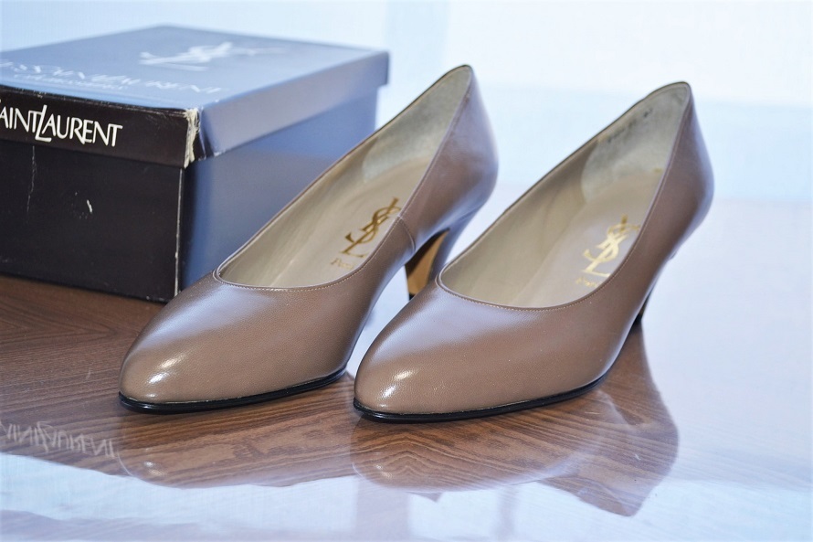 YVES SAINT LAURENT イヴサンローラン ハンドメイド コーンヒール レザー パンプス 37(23.5~24.0cm相当) 未使用