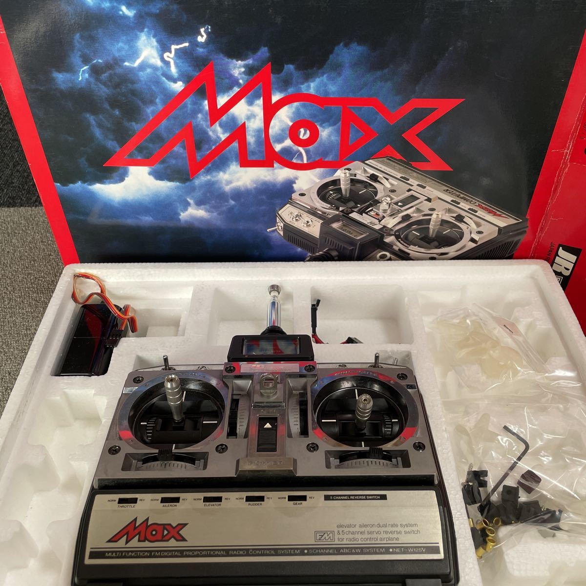 【豊富な，SALE】 JR PROPO 送信機 プロポ MaxAM SYSTEM W4C-3S 4WD 箱付 1010TM(送信機)｜売買されたオークション情報、yahooの商品情報をアーカイブ公開 - オークファン 送信機