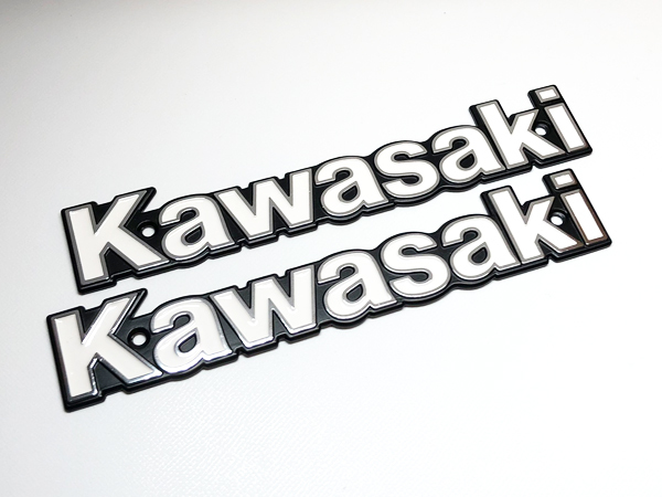 正規品，高品質 カワサキ Kawasaki 純正 タンク エンブレム ネジ止めタイプ 白文字 / 銀縁取 Z750FX ゼファー750 FXタンク 等に(カワサキ用)｜売買されたオークション情報、yahooの商品情報をアーカイブ公開 - オー カワサキ用