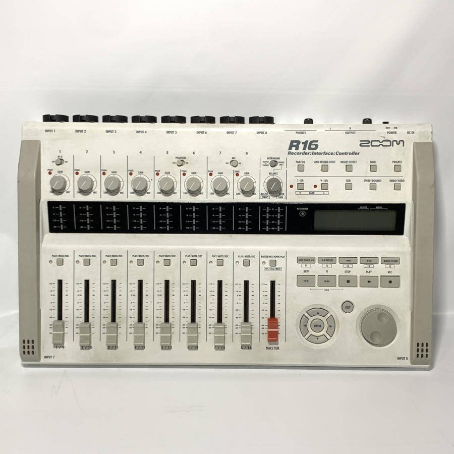 ZOOM R16 マルチトラックレコーダー　ジャンク ZOOM R16 デジタルマルチトラックレコーダー☆ジャンク品