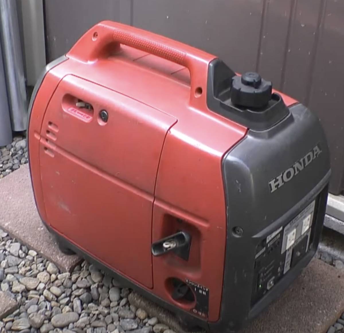 EU16i インバーター発電機 ホンダ - : HONDA 価格.com オークション 