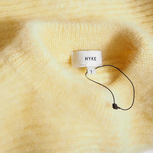 HYKE エヌ | Basic Natural N. ナチュラルビューティーベーシック Beauty ハイク – 肉厚 予約]Vネックオーバーモヘアニットプルオーバー&frasl;イエロー ワッフル編み ウールニット カーディガン ニット（カラーイエロー）（ニット・セーター