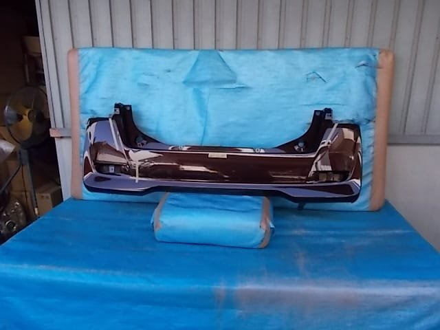 eKスペース B11A リアバンパー №OM21017