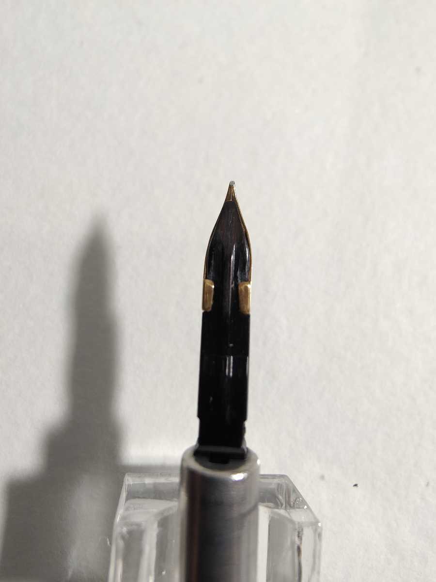 パイロット キャップレス ホワイトストライプ 14K F / pilot 万年筆