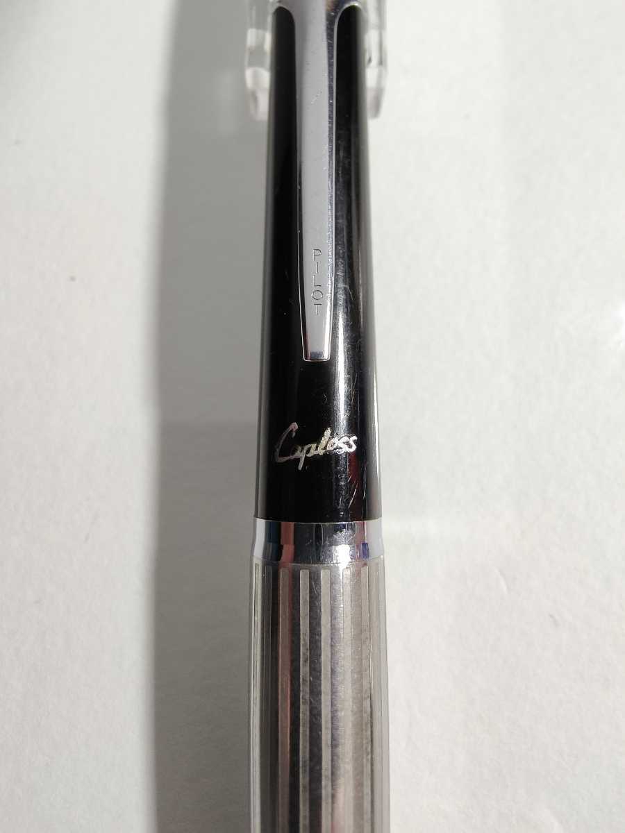 パイロット キャップレス ホワイトストライプ 14K F / pilot 万年筆