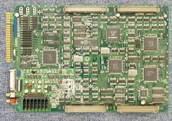 □ カプコン CPS-2マザーボード 動作未確認 ケース・ファン無し