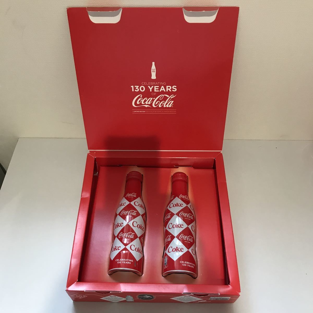 【パリ 上海限定】コカ・コーラ スリム　ボトル コカコーラ スリムボトル箱入り2本-① コカ・コーラ スリムボトル
