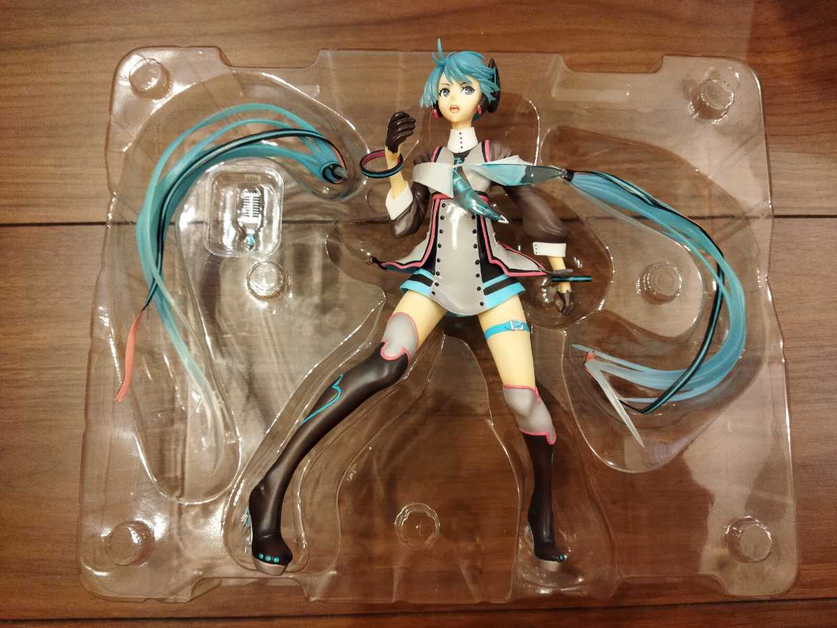 初音ミク「マジカルミライ 2015」 Ver. 1/10 完成品 フィギュア