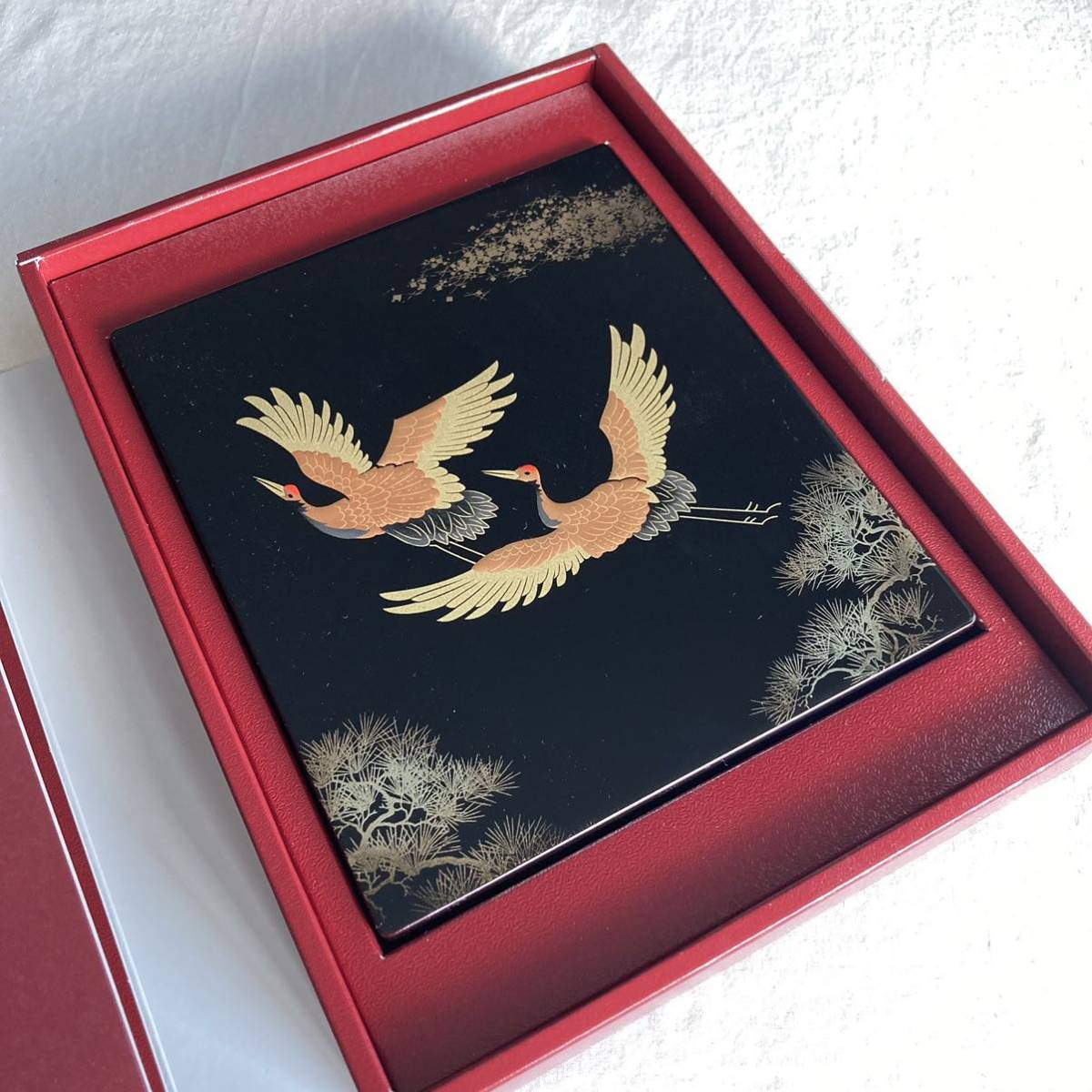 うるし電報の値段と価格推移は 6件の売買情報を集計したうるし電報の価格や価値の推移データを公開