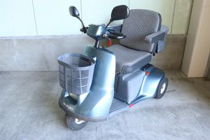 シニアカーのYahoo!オークション(旧ヤフオク!)の相場・価格を見る