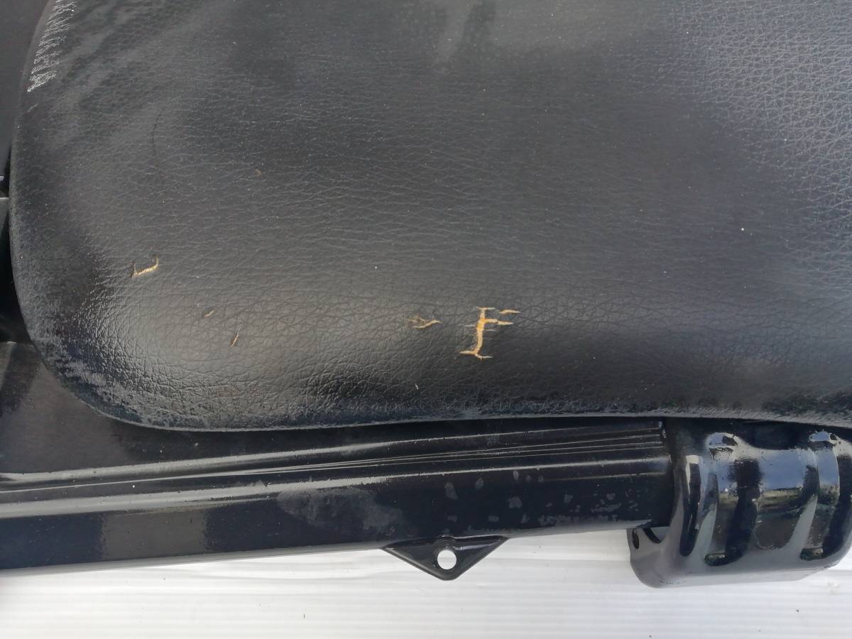 ヤマハVOX用　SA31J　純正シート中古品　張り替えやカスタムベース等に　YAMAHA_3