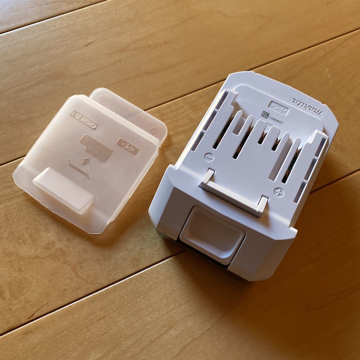 マキタ BL1815G : バッテリー マキタ電動工具 A 18Vライトバッテリー BL1815G（1.5Ah） ERJER マキタ18vライトバッテリー 互換品 18V 番 一 安い BL1415G