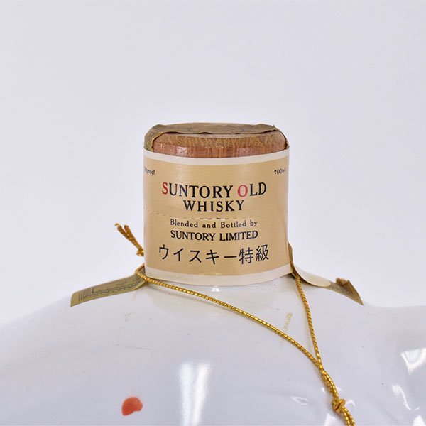 東京/大阪発送限定★古酒★サントリー ウイスキー オールド 干支ボトル 卯歳 陶器ボトル ★特級 ※ 700ml/1，321g 43％ K130179