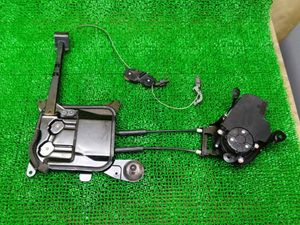 左スライドドア ノアのヤフオク!の相場・価格を見る｜ヤフオク!の左 ...