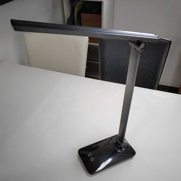 LEDデスクライト 美品_1